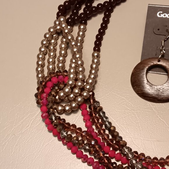 Charlie Paige asymmetric multicolor multi-strand beaded necklace w/ earrings - Picture 3 of 11